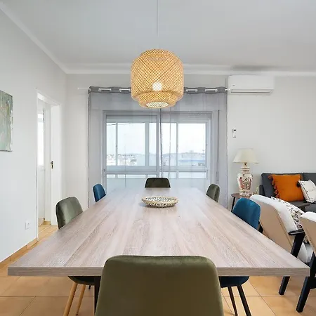 Tranquil View By Lovelystay Apartament *